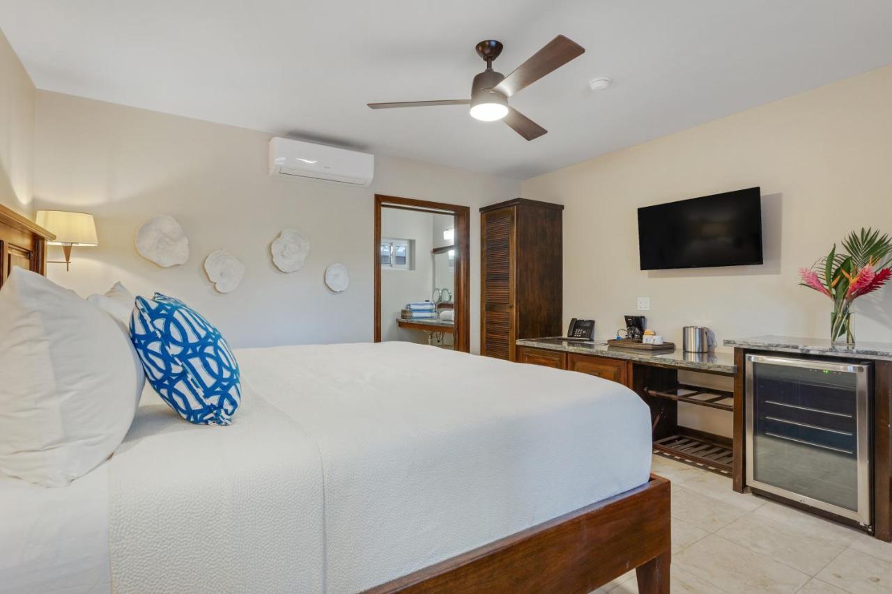Sirenian Bay Resort Placencia ภายนอก รูปภาพ