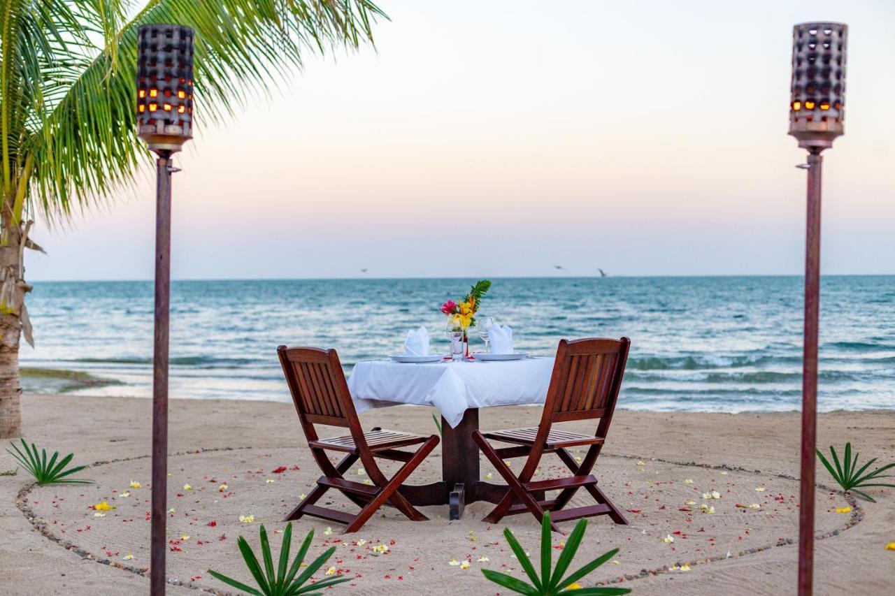 Sirenian Bay Resort Placencia ภายนอก รูปภาพ